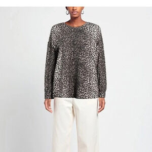 Majestic Filatures Deluxe Tee Shirt Animal Print Size Medium EUC